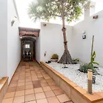 Jusapa By * Tías